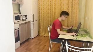 The computer broke down, called a friend to repair