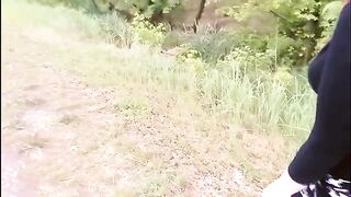 A hot girl met a guy in the street and got fucked outdoors