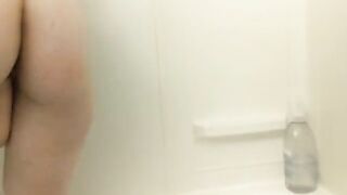 Eelet - Riding a Dildo and my Showerhead - Emo Bathroom Fun