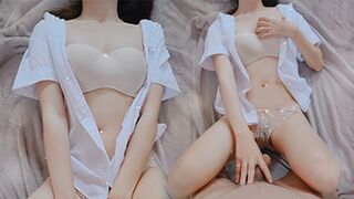 Thailand babe with small tits enjoys romantic sex