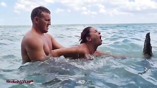 Babe has amazing sex right in the blue lagoon