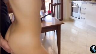 The Italian woman is begging until she squirts