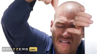 Xander helps Maserati XXX get unstuck by oiling her big ass and fucking her