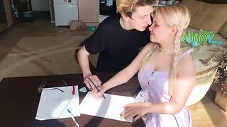 The student couldn’t resist the tutor and took him deep