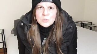 A Wisconsin woman with a unique accent offers her ass for anal sex in this steamy POV scene