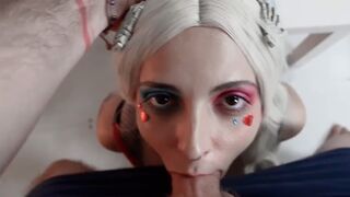 Crazy Harley Quinn gets her asshole stuffed with a buttpug