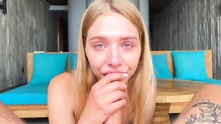 The Californiababe cheats on her husband during a psychotherapy session, showcasing her daring side