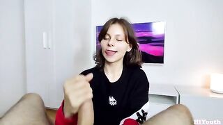 A cute stepsis got her face covered with sperm - hiyouth