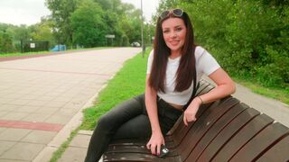 A risky blowjob in the park with a hot amateur babe