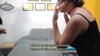 The doctor gave a great anal treat to Salome Gil