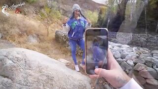 A sexy girl made a blowjob after a photo shooting
