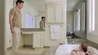 Rebel Lynn gets fucked by her stepbrother in the bathtub in a SPYFAM scene