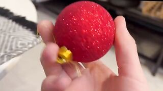 The miraculous power of the hole, a stunning display
