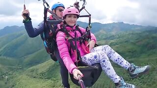 Paragliding with a strange girl who squirts in the sky at 2200 m above sea level