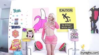 Slimthick Vic is a sex nympho who gives up her body to be used
