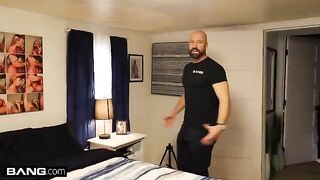 A busty blonde babe, Bailey Brooke, got her pussy stretched by Sean Lawless in a rough session
