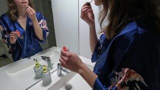 French girl fucks in the morning in the bathroom