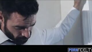 The perfect housewife Anna Bell Peaks gets fucked hard