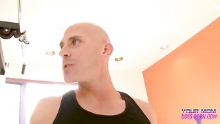 Blonde MILF Shayla Laveaux gets her pussy railed by a gym trainer in HD