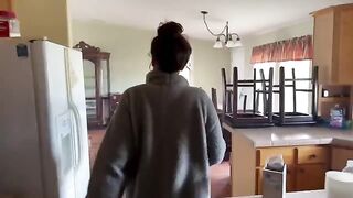 A pregnant Latina tries to get a better housing deal from her landlord