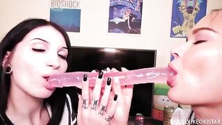 Two girls decided to play with their wet and juicy pussies