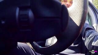 Amateur pussy fuck with nonsensical Italian dialogues and outdoor action