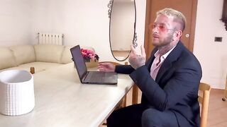 The secretary got her pussy wet and squirted cum on the boss' dick