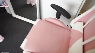 A cute girl asked her stepbrother to rate her blowjob skills as if he were her boyfriend