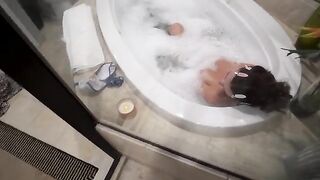 Stepbrother shared bathroom, but no sex, only showering