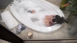 Stepbrother shared bathroom, but no sex, only showering