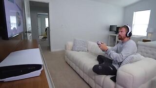 A painter with a big dick cheats on the husband of a brunette