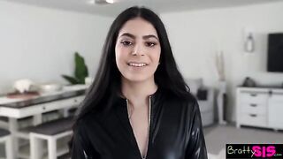 Angel Gostosa tells Stepbro he's not allowed to touch himself without permission - S27:E7
