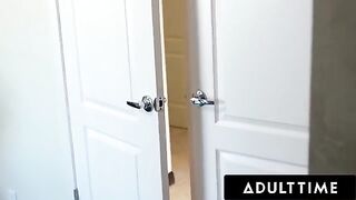 Gorgeous MILF Voyeur Alexis Fawx Seduces Carter Cruise to Scissoring