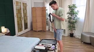 I caught my foreign friend wanking in my panties, and I got fucked hard by Kourtney Love