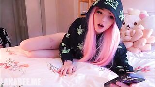 I found my step mom's PornHub and I stole her panties