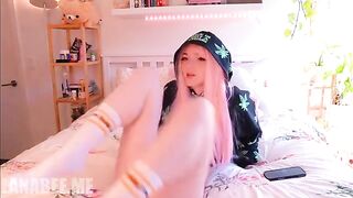 I found my step mom's PornHub and I stole her panties