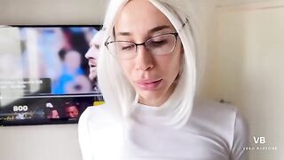 A mother seduces her son's best friend when he comes over