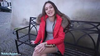 Cheating Isabela de Laa gets fucked in the street for cash