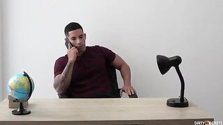 I fucked an agent who wanted to meet my impressive endowment