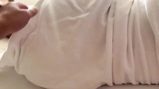Daddy and stepdaughter shared a bed on vacation. It was awkward