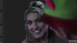 Keira Nicole gets fucked by Peter Pen in the bedroom