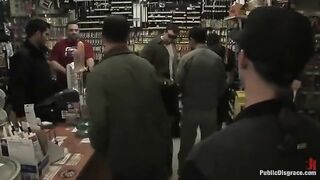 A girl was roughly fucked in the shop