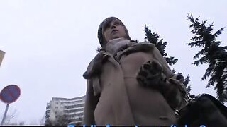 A street girl agreed to fuck for a couple of bills