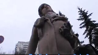 A street girl agreed to fuck for a couple of bills