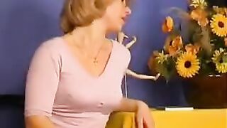 My daughter learned cunnilingus from her mom in secret