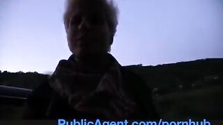 For money, a lesbian agreed to have sex with a man