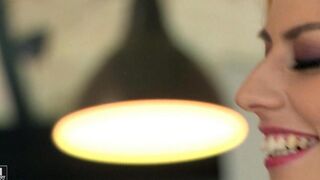 The beauty in stockings had anal sex with a man wearing high heels