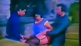 Retro Italian threesome sex with big tits and epic anal action - Eporn