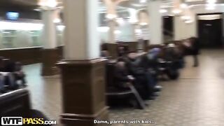 A Russian girl was fucked in the toilet by a pick-up guy