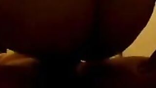 A woman with a sagging belly after childbirth fucks like a crazy, an intense homemade scene